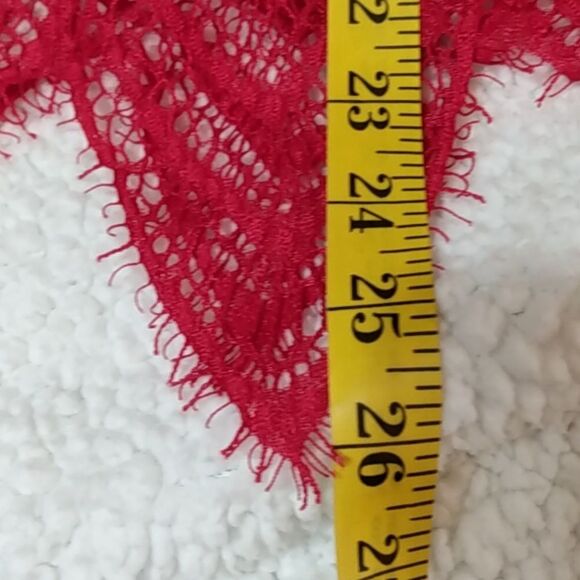 Blue Rain Sleeveless Red Lacey Floral Top - Picture 12 of 15